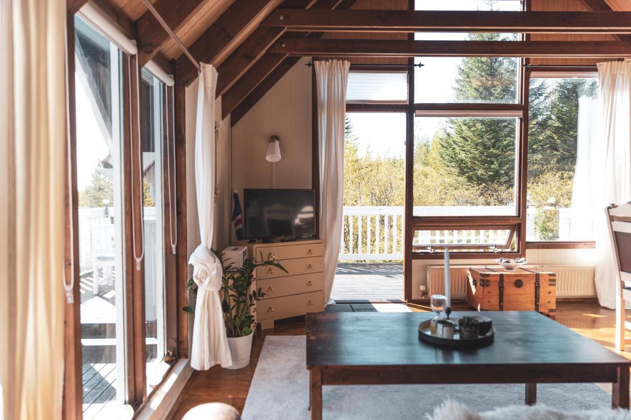 Bjoerk - A Cozy Hilltop Cottage - Great Location! Blaskogabyggd Exterior foto